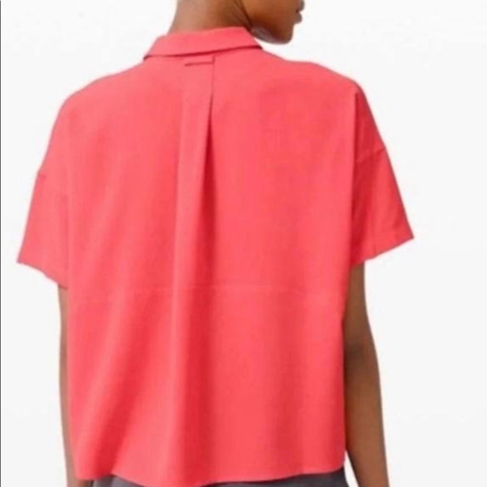 Lululemon Full Day Ahead SS shirt. The color alone makes you happi 🤗